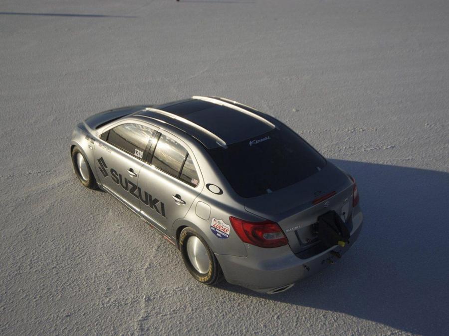  Suzuki Kizashi Bonneville Special 2010 года  (фото 15 из 18)